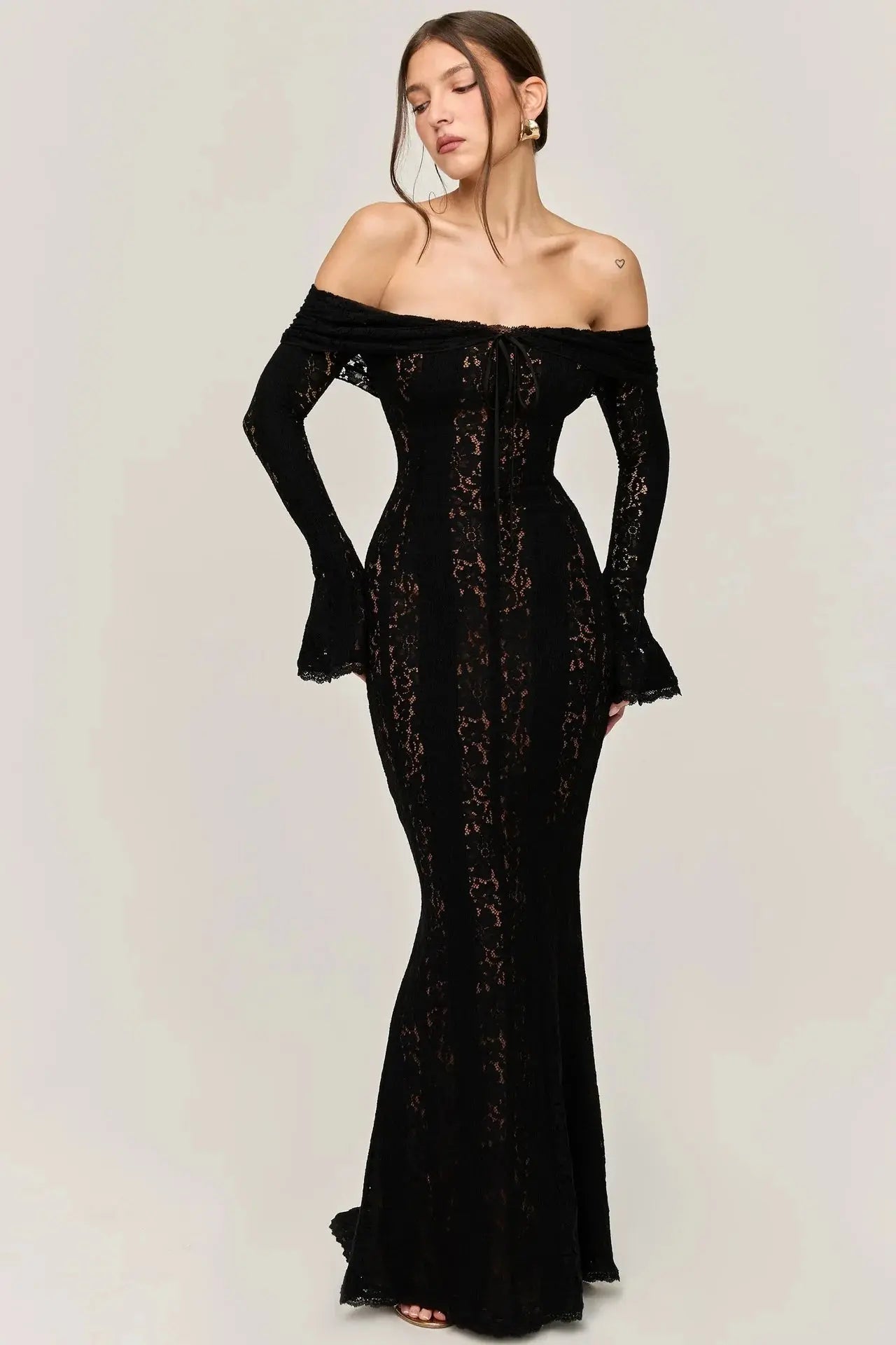 Hollow Out Lace Backless Slim Long Dress Women Strapless Lace Up Off Shoulder Dresses Chic 2025 New Sexy Female Party Club Robes Élixir Haute