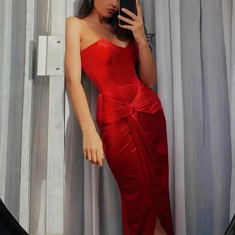 Tuularose Sexy Backless Red Dress Women's Fashion Strapless Sleeveless Slim Robe Sexy Party Club Luxury Retro Slit Long Dress Élixir Haute